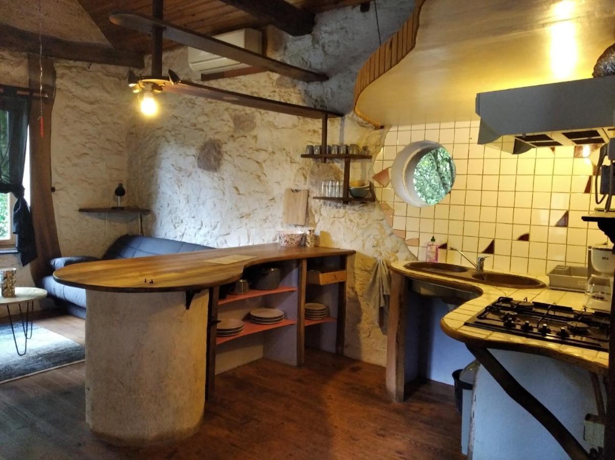 Grange Renovee En Pleine Nature Valady Buitenkant foto